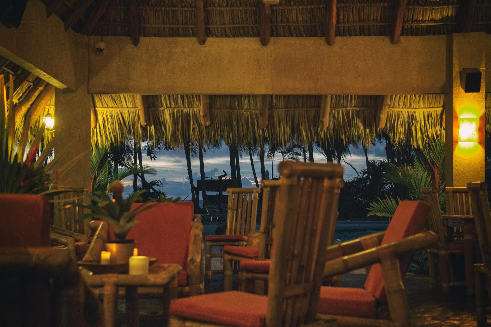 Clandestino Beach Resort Parrita Kültér fotó